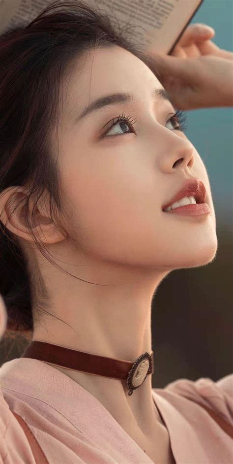 缺席若塔葬礼！C罗弥补遗憾：参加若塔纪念仪式慰问家人+献奖杯